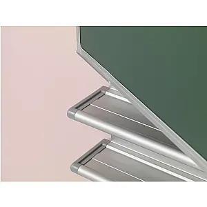 Meervlaks krijt schoolbord op kolommen, verstelbaar