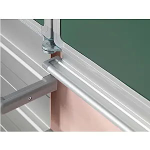 Vijfvlaks schoolbord, krijt groen. Vaste wandmontage 